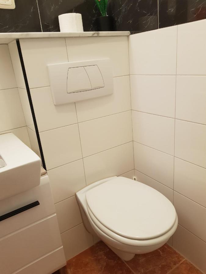 Zino Apartment Umag Bagian luar foto