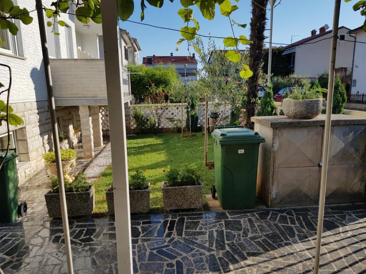 Zino Apartment Umag Bagian luar foto