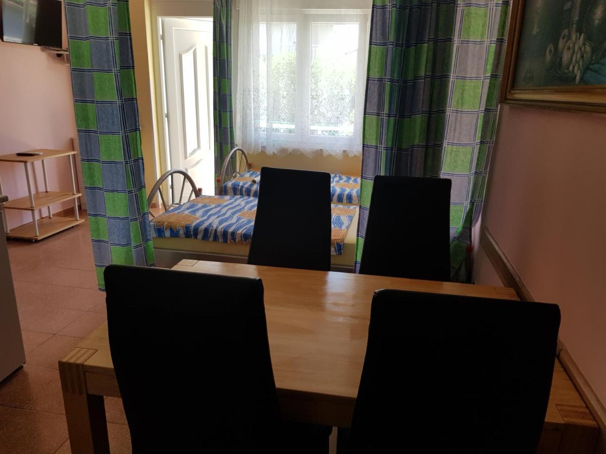 Zino Apartment Umag Bagian luar foto